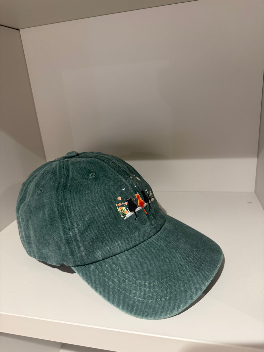 Cute cat hat cappellino verde bottiglia con stampa cute cat