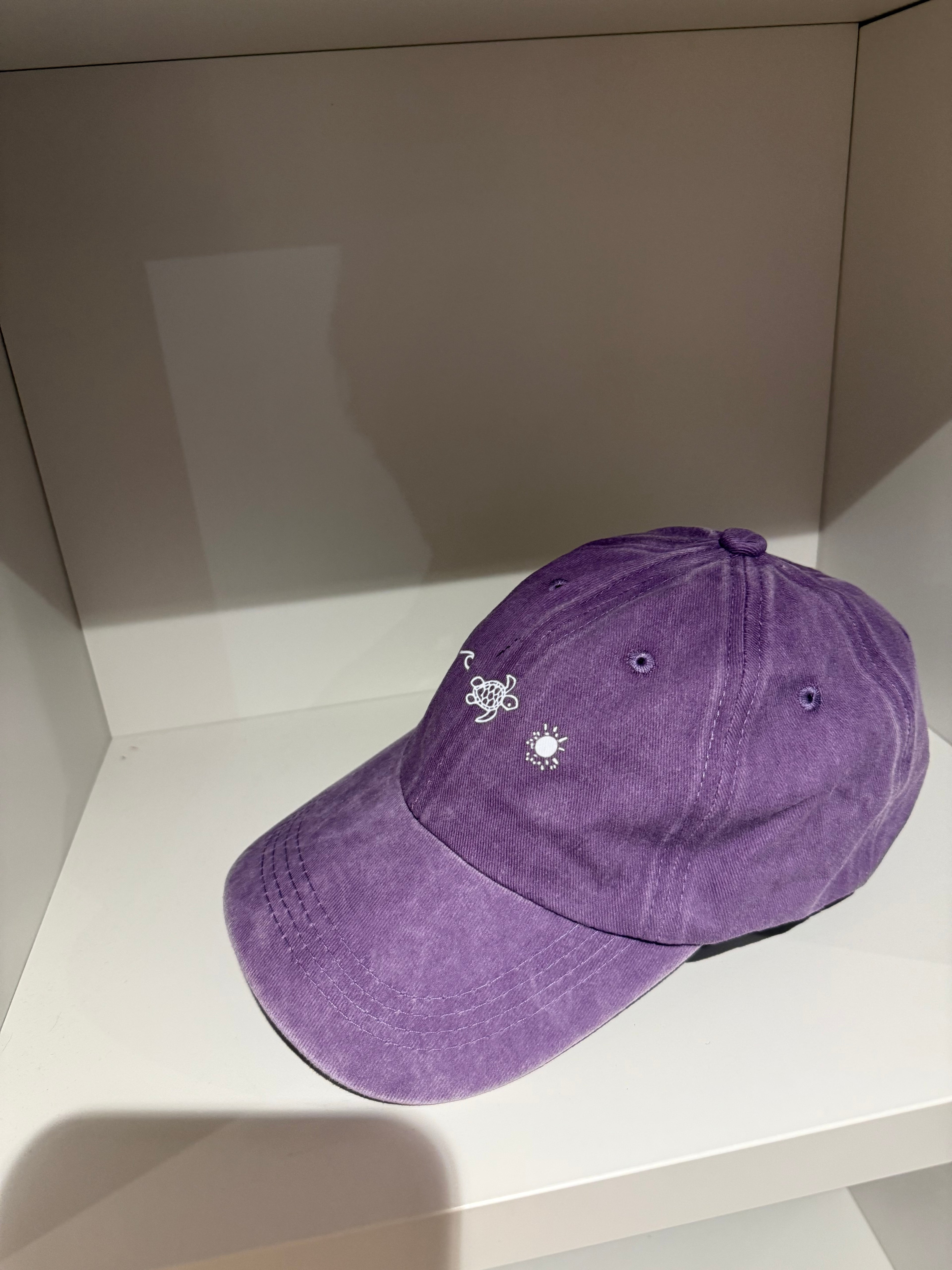 Cappellino viola sun turtle and holyday